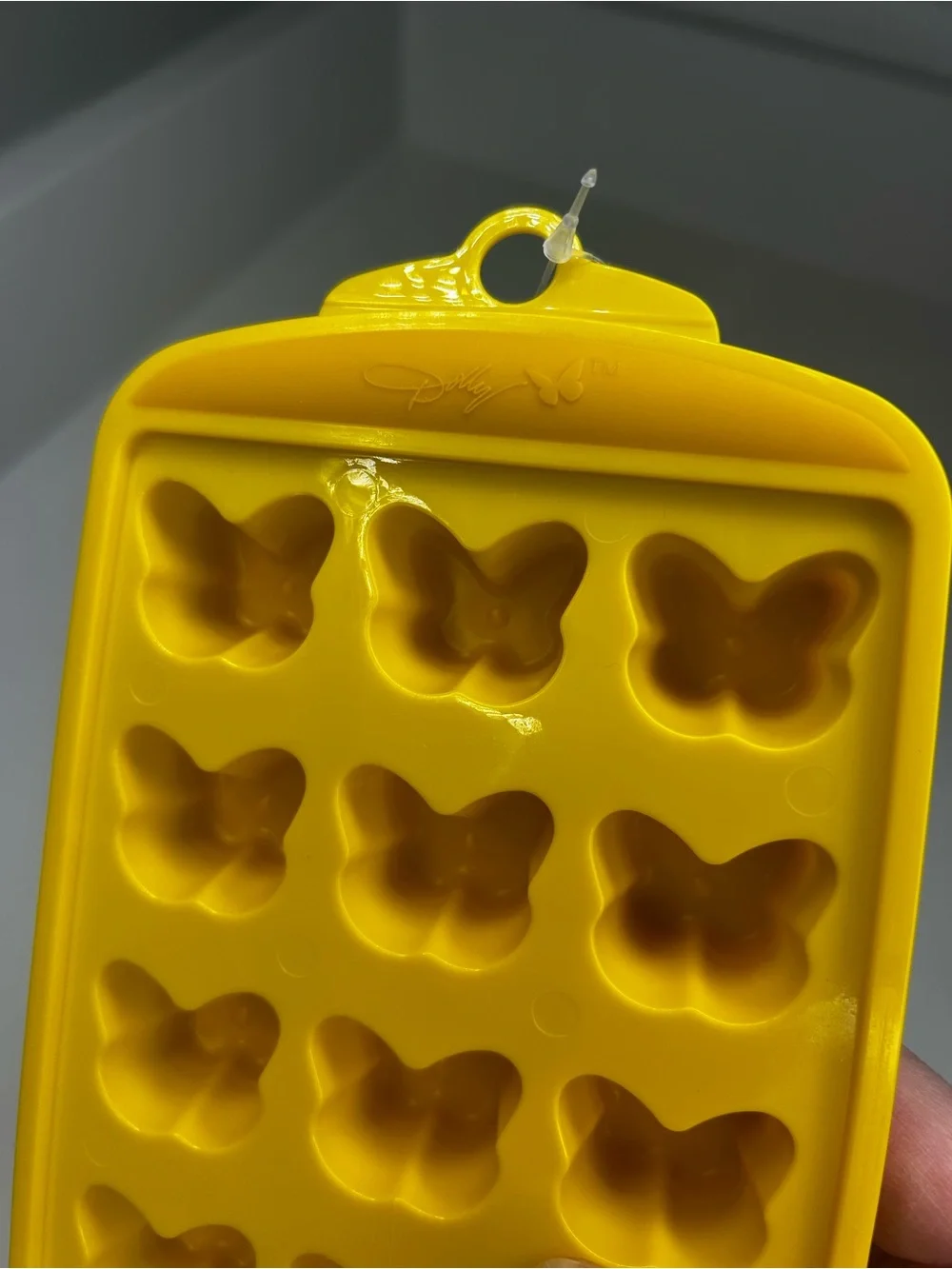 NWT Dolly Parton Yellow Butterfly Ice tray